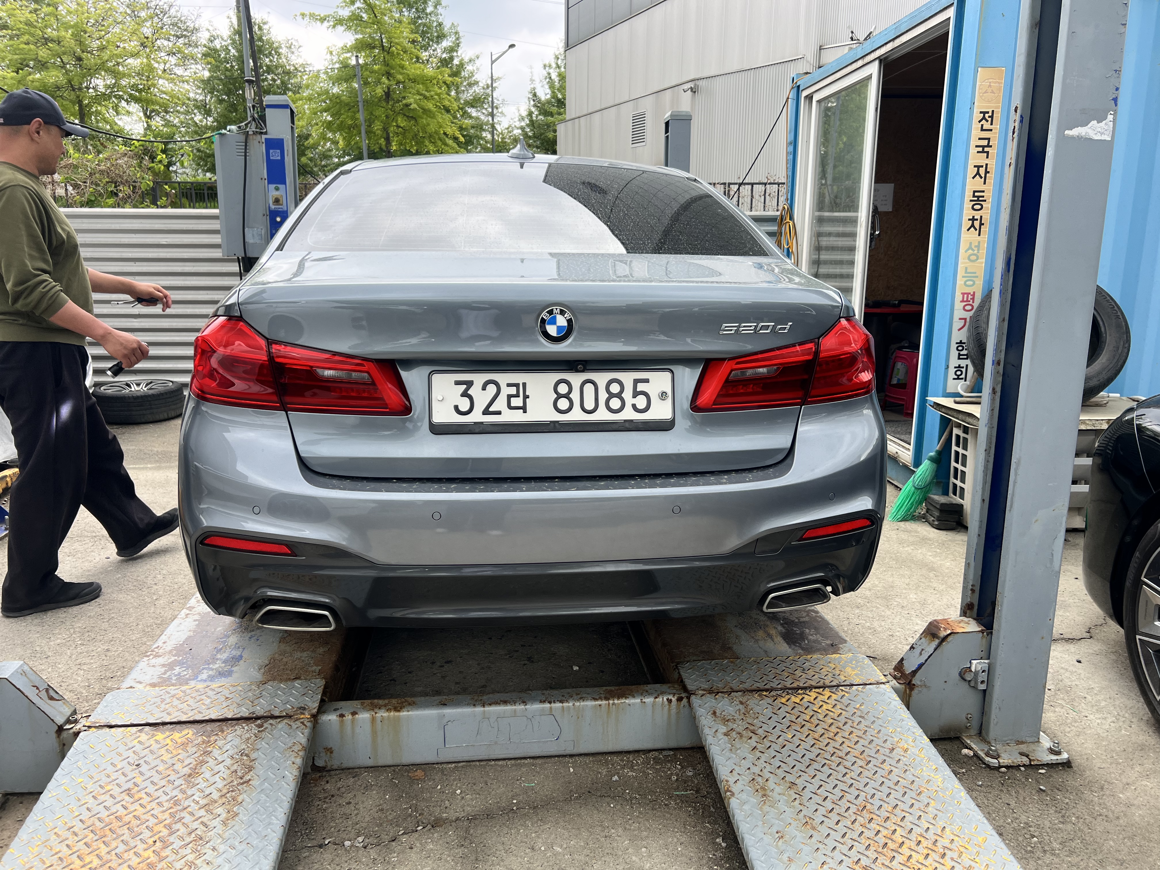 BMW 5-Series 2018 — inspection photo 2