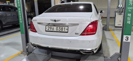 Genesis EQ900 2016 — inspection photo 2