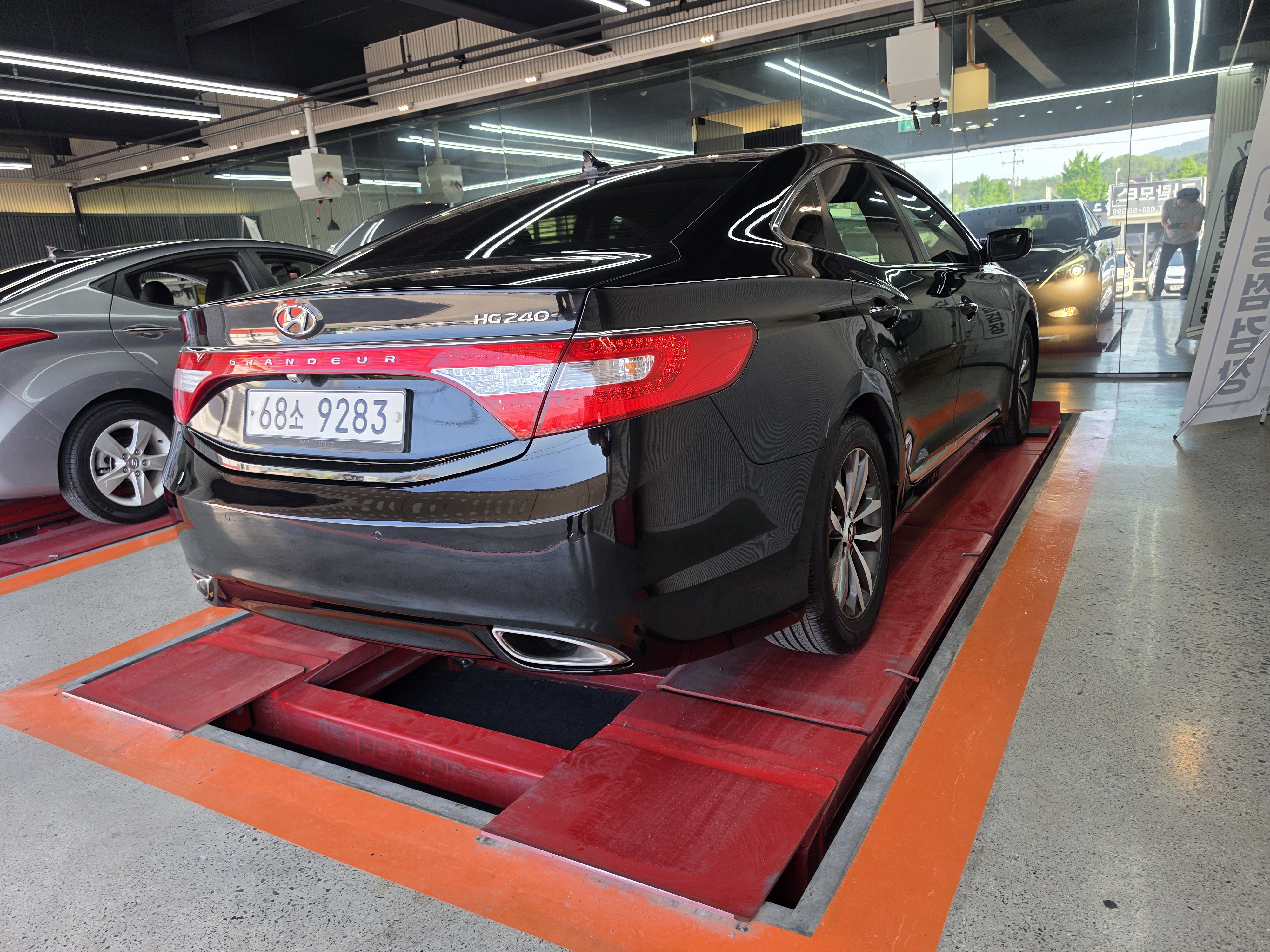 Hyundai Grandeur 2012 — inspection photo 2
