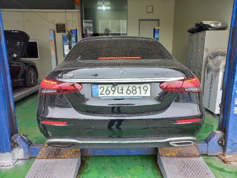 Mercedes-Benz E-Class 2021 — inspection photo 2