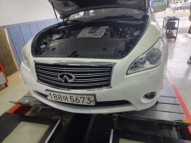 Infiniti M 2011 — inspection photo 1