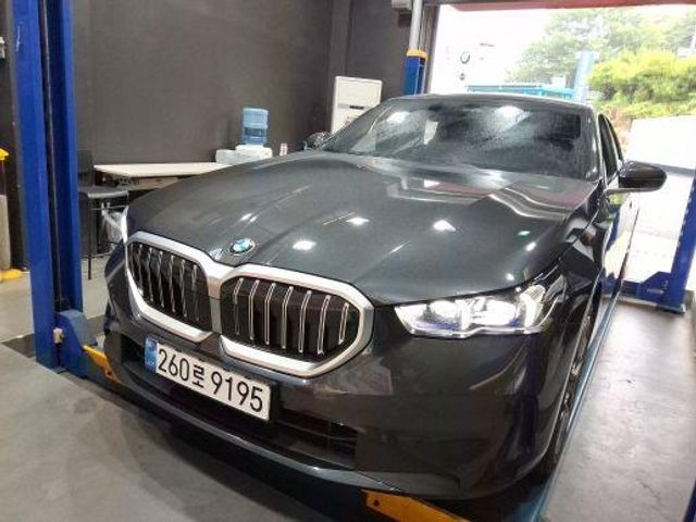 BMW 5-Series 2025 — inspection photo 1