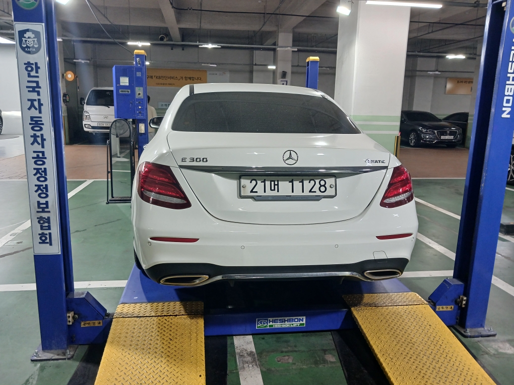 Mercedes-Benz E-Class 2018 — inspection photo 2