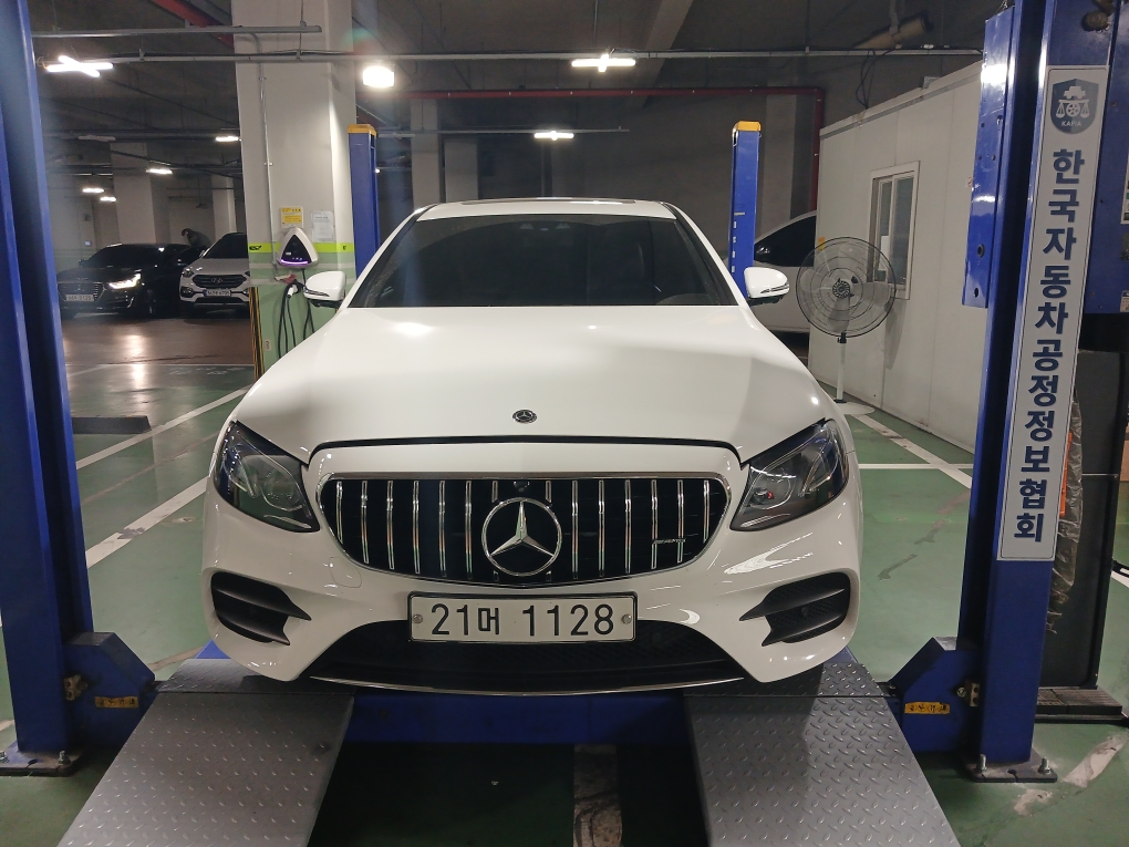 Mercedes-Benz E-Class 2018 — inspection photo 1