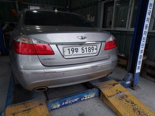 Hyundai Genesis 2008 — inspection photo 2
