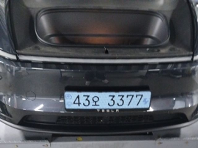 Tesla Model Y 2025 — inspection photo 1