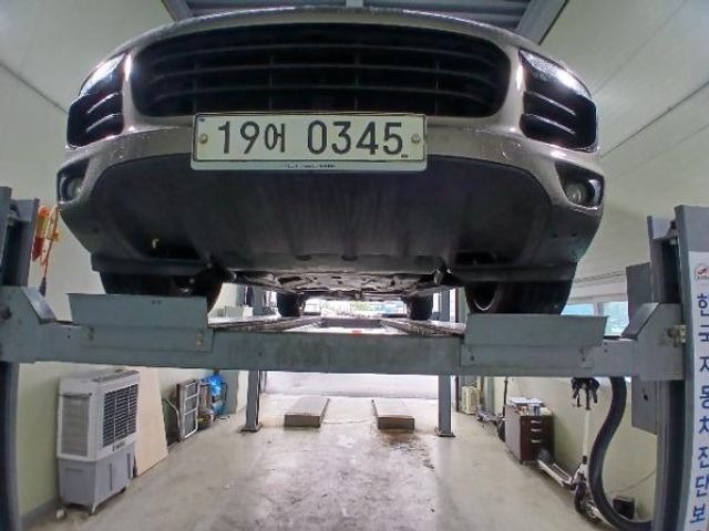 Porsche Cayenne 2016 — inspection photo 1