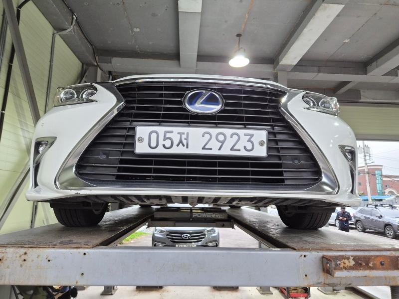 Lexus ES 2018 — inspection photo 1