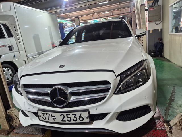 Mercedes-Benz C-Class 2018 — inspection photo 1
