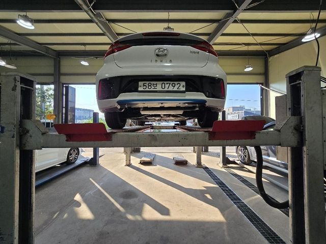 Hyundai Ioniq 2016 — inspection photo 2