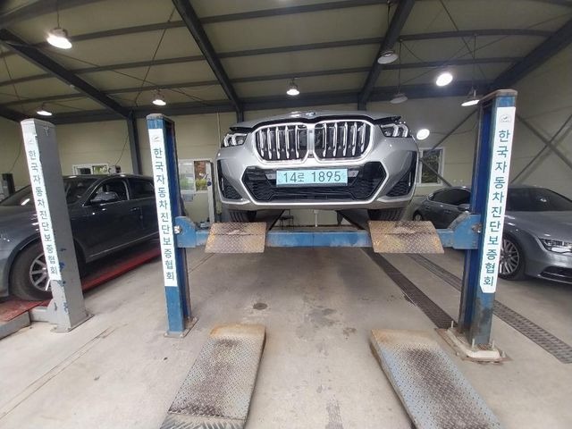 BMW iX1 2023 — inspection photo 1