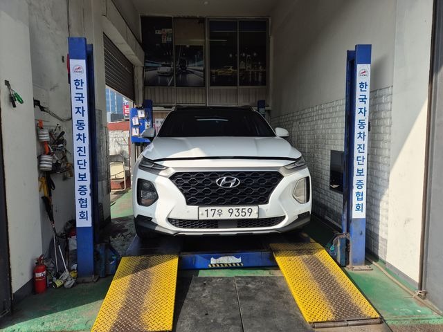 Hyundai Santafe 2019 — inspection photo 1
