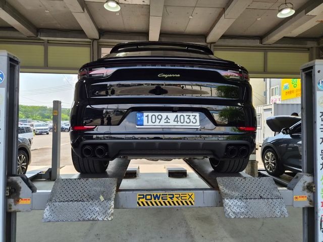 Porsche Cayenne 2023 — inspection photo 2
