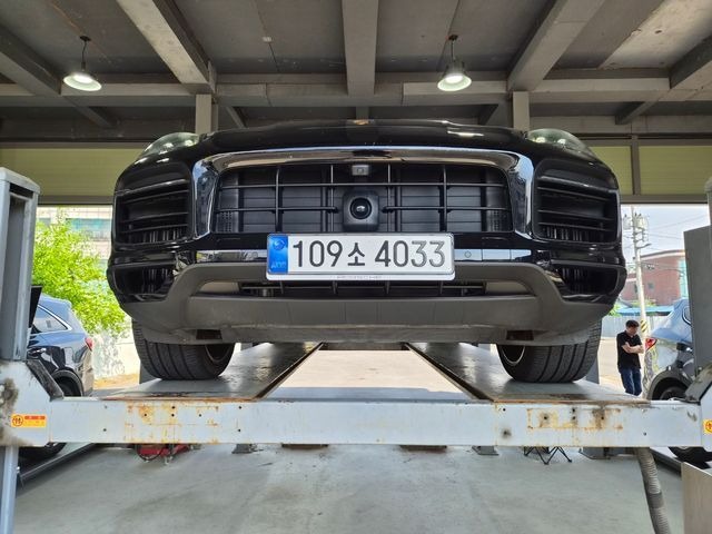 Porsche Cayenne 2023 — inspection photo 1