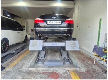 Hyundai Genesis 2011 — inspection photo 2