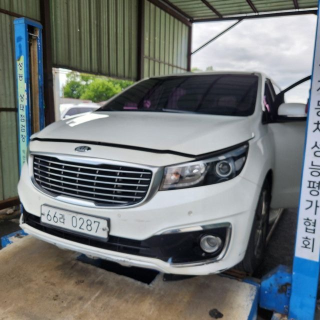 Kia Canival 2016 — inspection photo 1