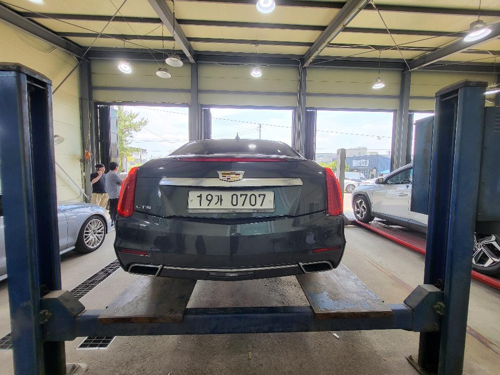 Cadillac CTS 2015 — inspection photo 2