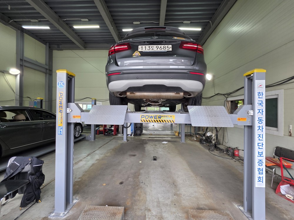 Mercedes-Benz GLC-Class 2018 — inspection photo 2