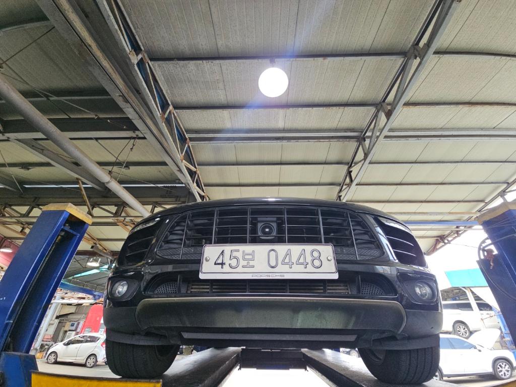 Porsche Macan 2017 — inspection photo 1