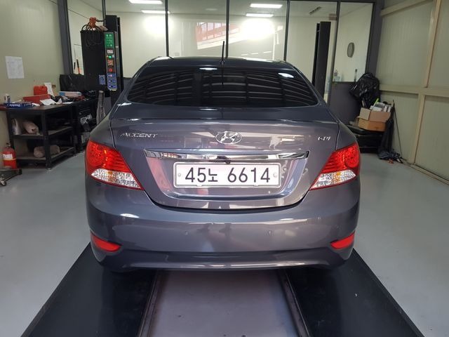 Hyundai Accent 2012 — inspection photo 2