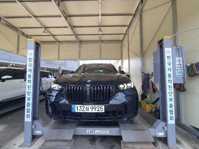 BMW X5 2025 — inspection photo 1