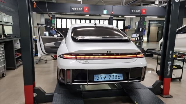 Hyundai Ioniq6 2023 — inspection photo 2
