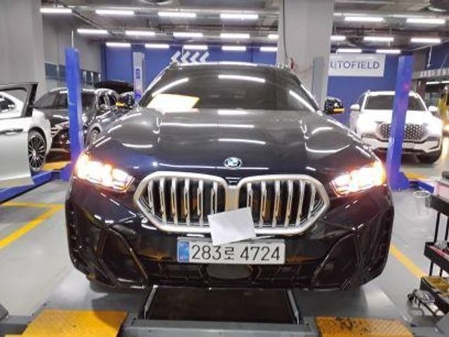 BMW X6 2025 — inspection photo 1