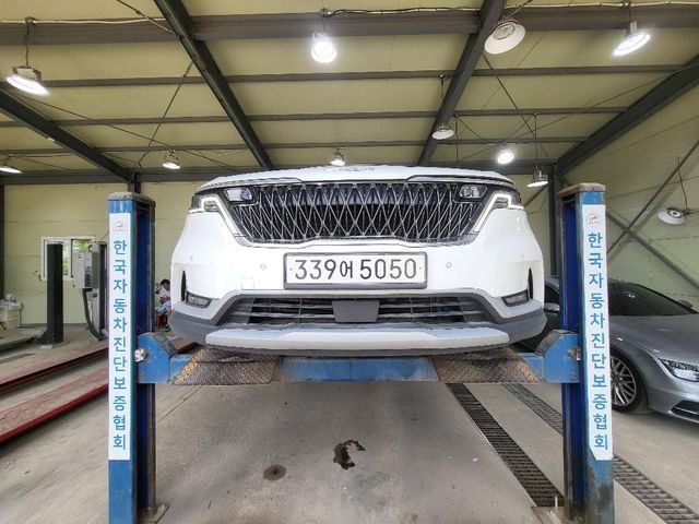 Kia Canival 2023 — inspection photo 1