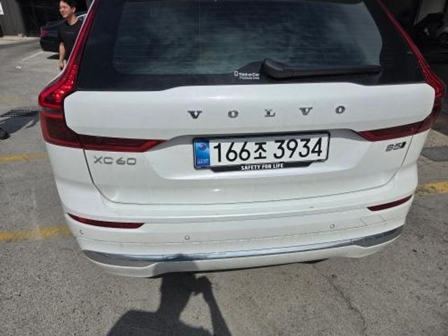 Volvo XC60 2026 — inspection photo 2