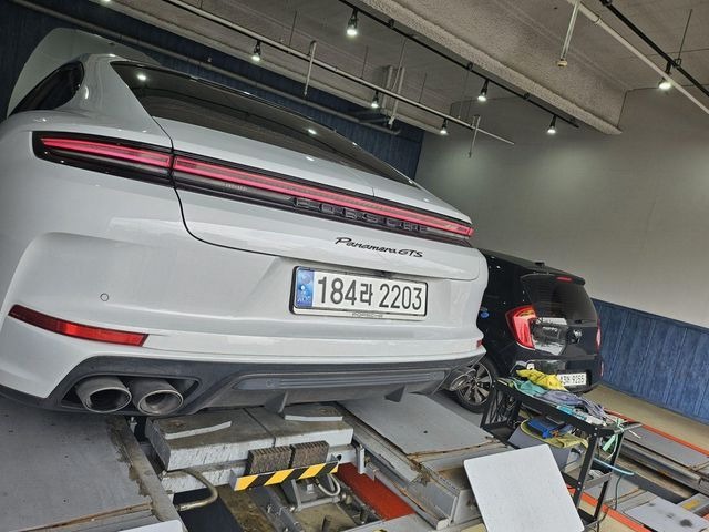 Porsche Panamera 2025 — inspection photo 2
