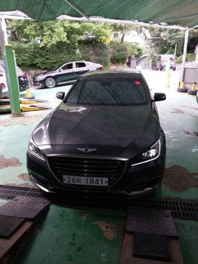 Genesis G80 2018 — inspection photo 1