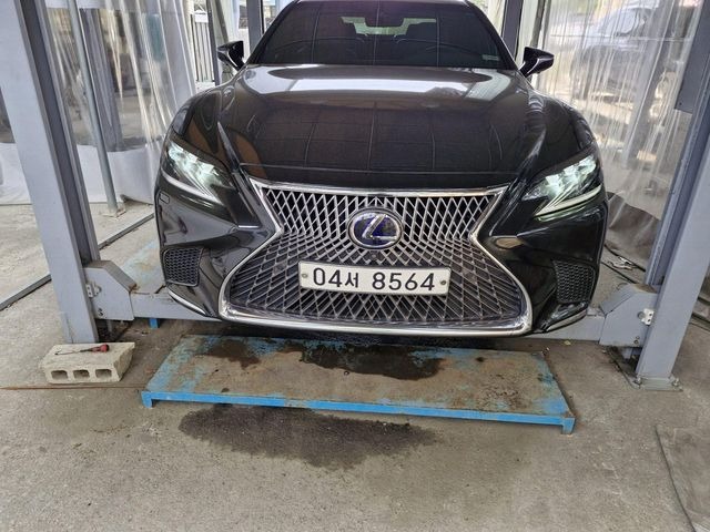 Lexus LS 2018 — inspection photo 1