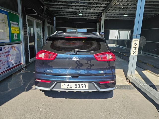Kia Niro 2018 — inspection photo 2