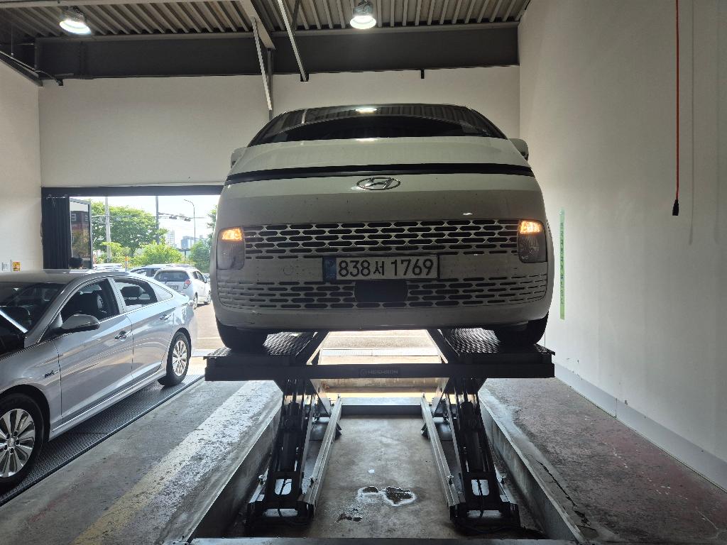 Hyundai Staria 2023 — inspection photo 1