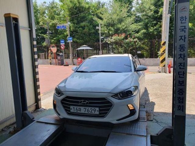 Hyundai AVANTE 2017 — inspection photo 1