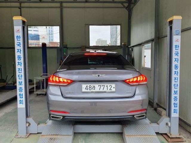 Hyundai Genesis 2015 — inspection photo 2