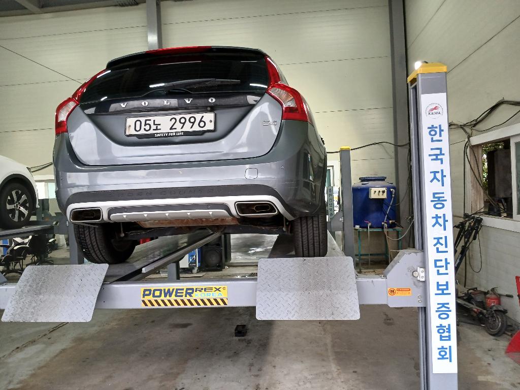 Volvo V60 2018 — inspection photo 2