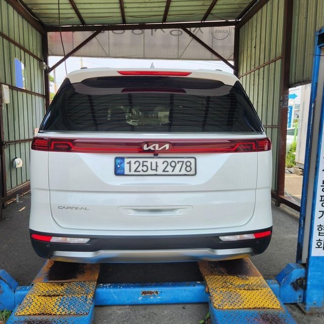 Kia Canival 2023 — inspection photo 2