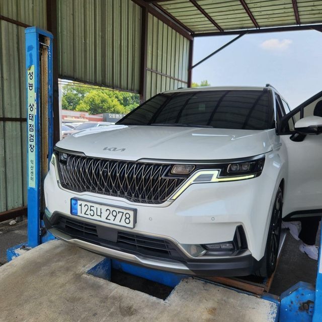 Kia Canival 2023 — inspection photo 1
