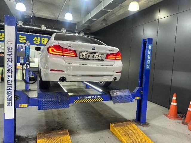 BMW 5-Series 2018 — inspection photo 2
