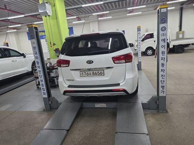 Kia Canival 2017 — inspection photo 2