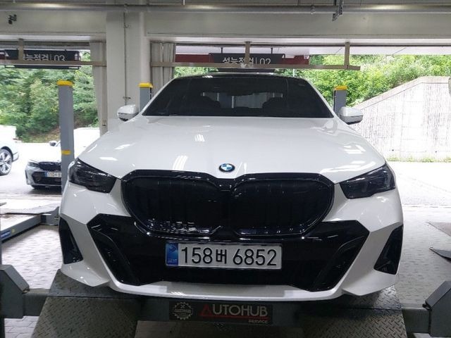 BMW 5-Series 2026 — inspection photo 1