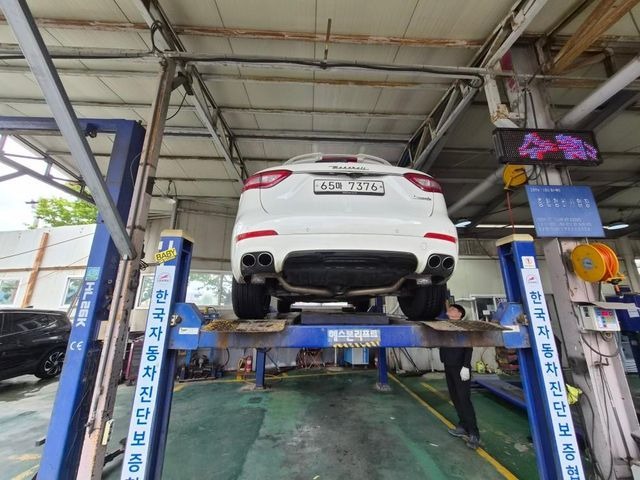 Maserati Levante 2017 — inspection photo 2