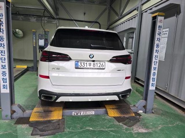 BMW X5 2026 — inspection photo 2