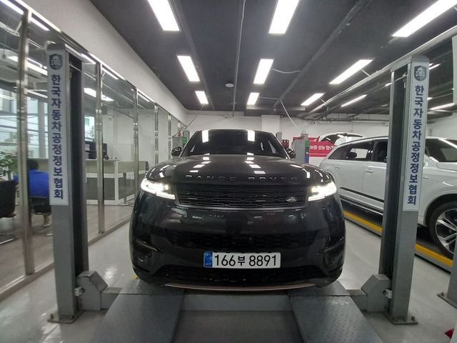 Land Rover Range Rover Sport 2026 — inspection photo 1
