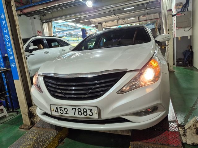Hyundai Sonata 2011 — inspection photo 1