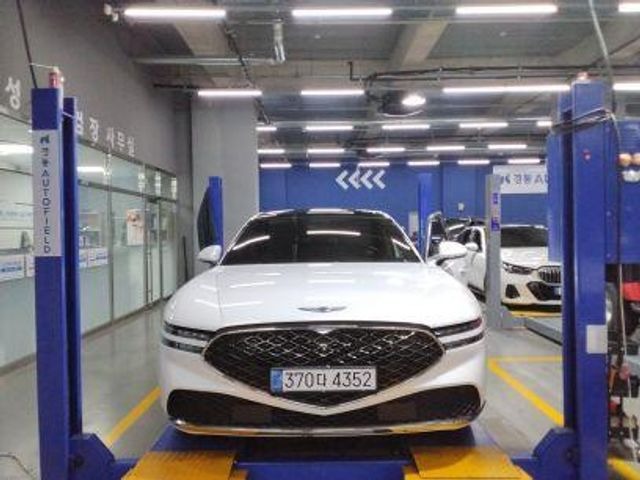 Genesis G90 2022 — inspection photo 1