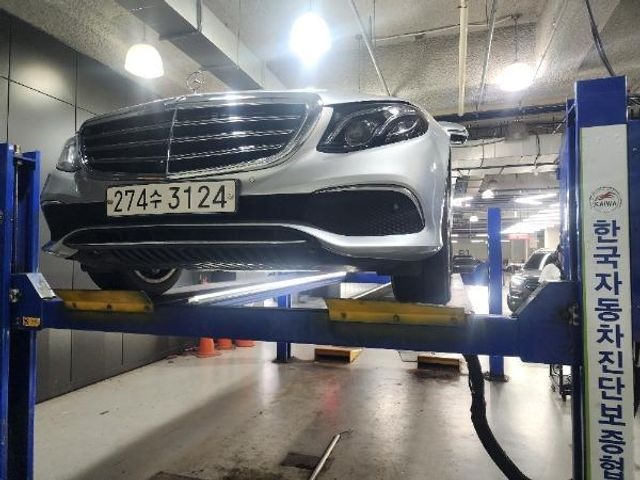 Mercedes-Benz E-Class 2018 — inspection photo 1