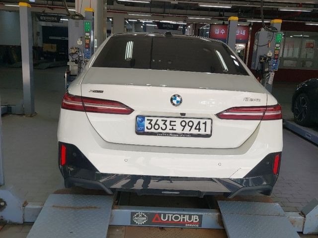 BMW 5-Series 2025 — inspection photo 2