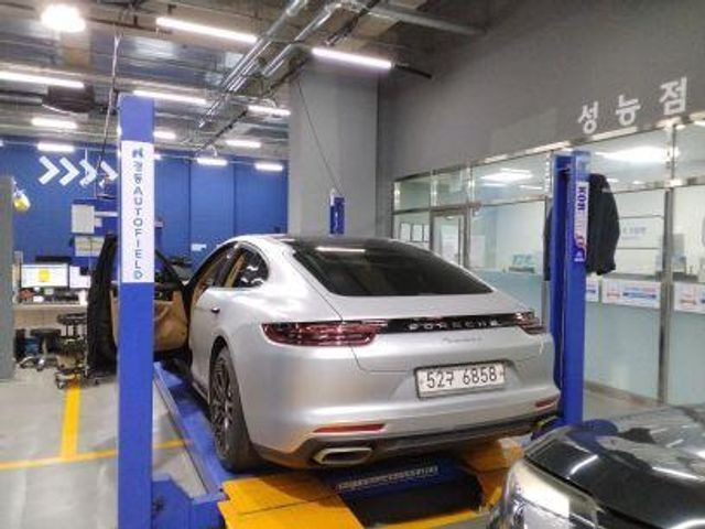 Porsche Panamera 2018 — inspection photo 2
